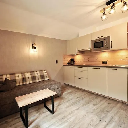 Apart Cacilia Apartment Ried im Oberinntal